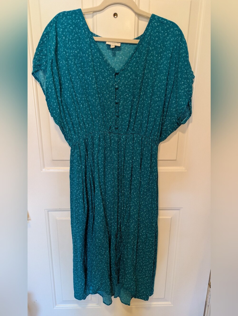 bobeau Teal Floral Midi Dress with V-Neck